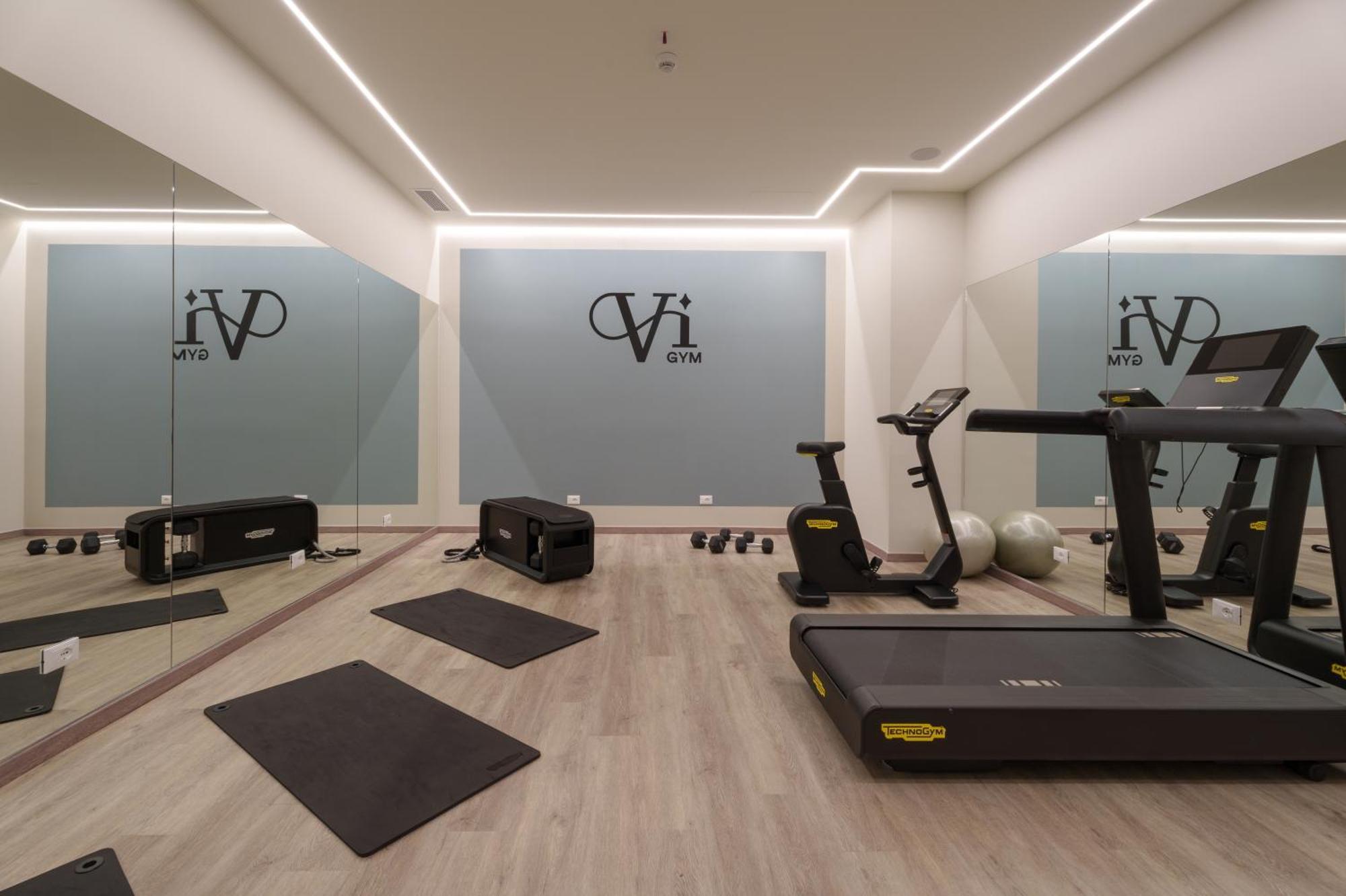 VI Suites Виареджо Екстериор снимка