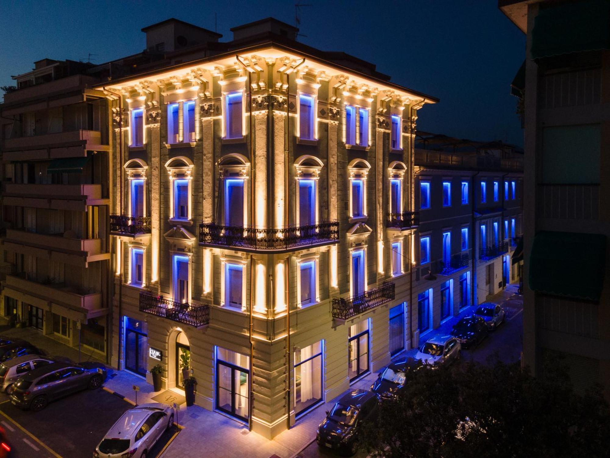 VI Suites Виареджо Екстериор снимка