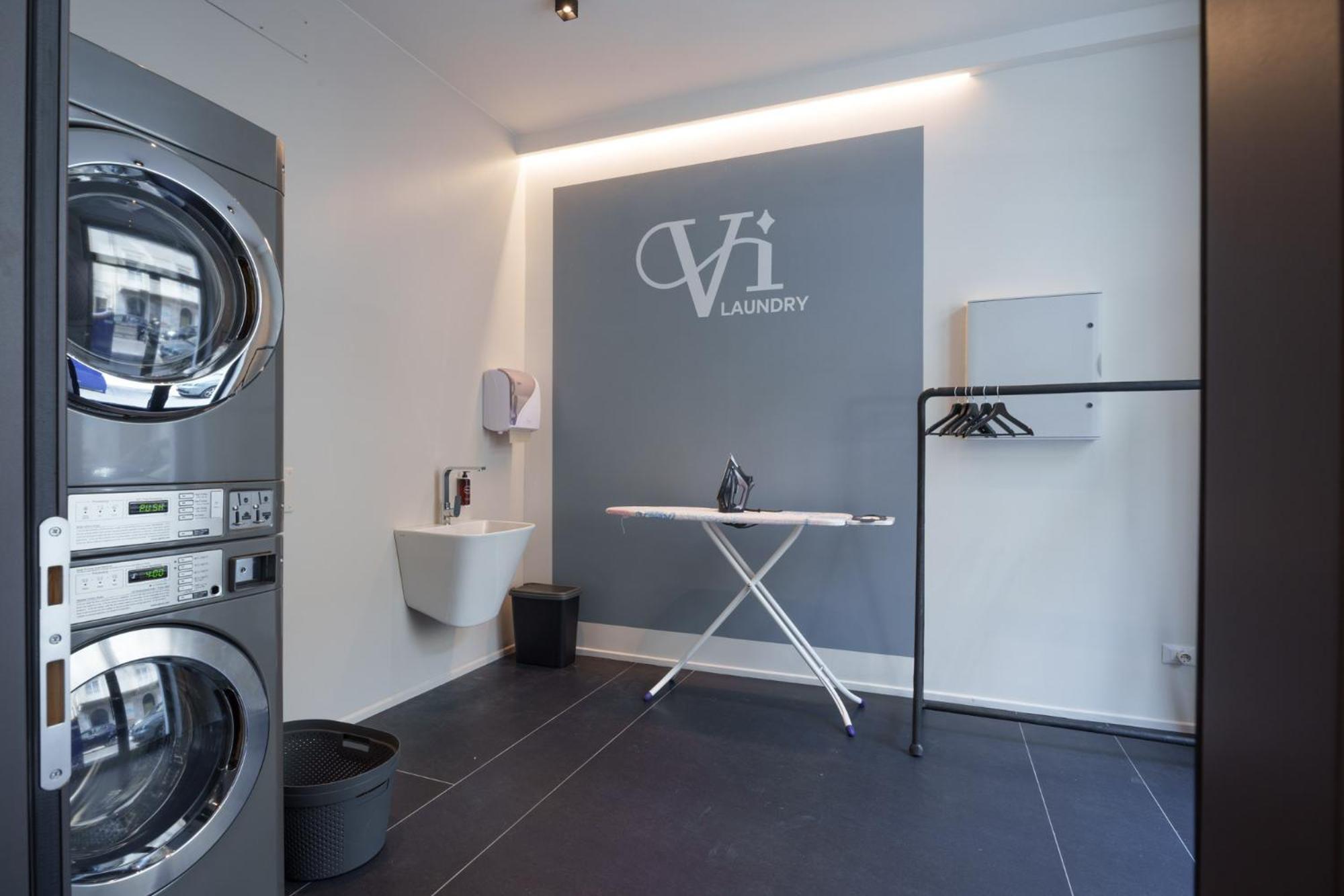 VI Suites Виареджо Екстериор снимка