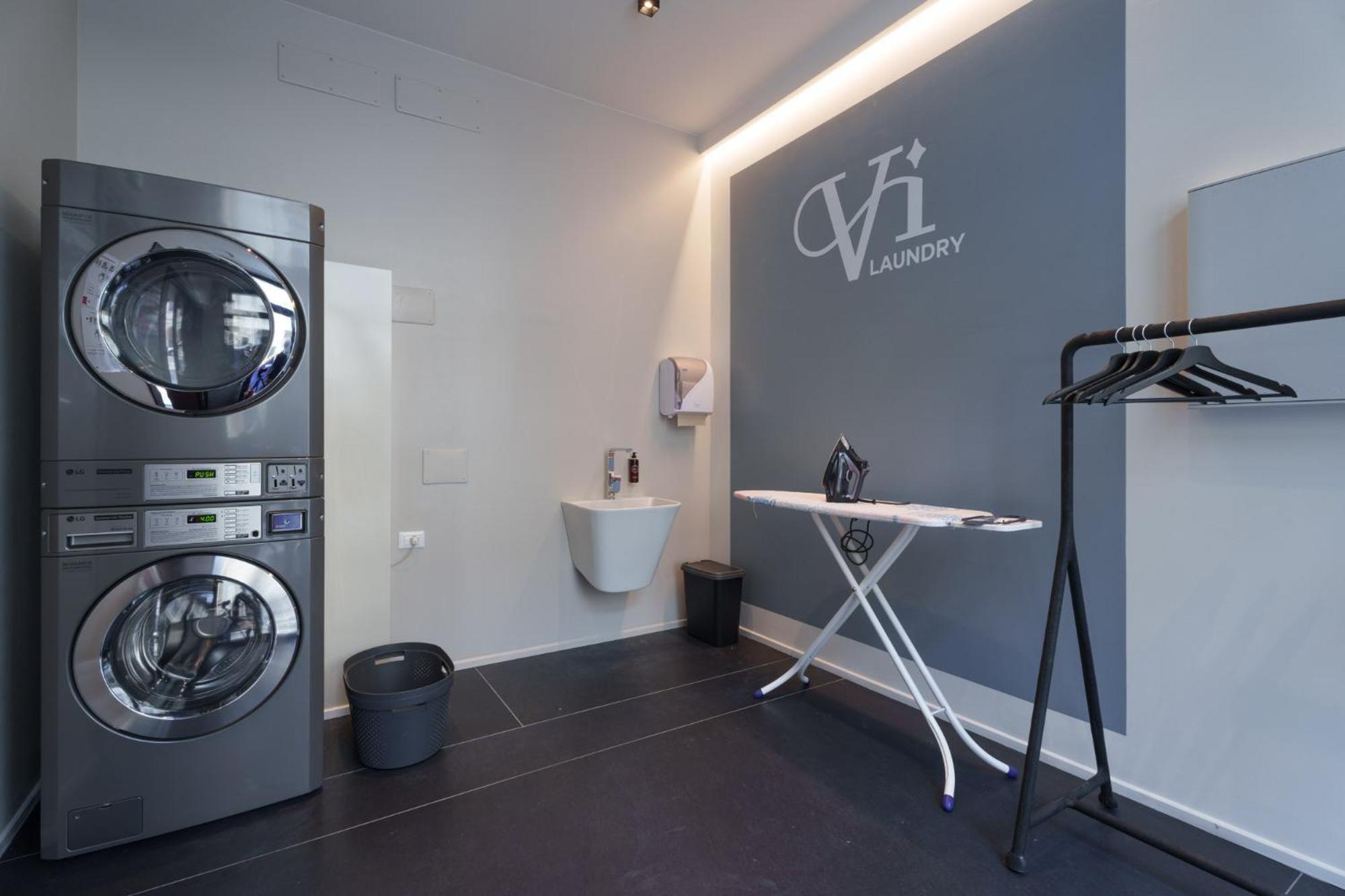 VI Suites Виареджо Екстериор снимка