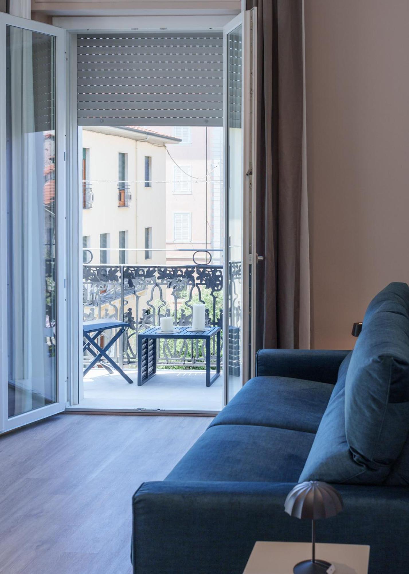 VI Suites Виареджо Екстериор снимка